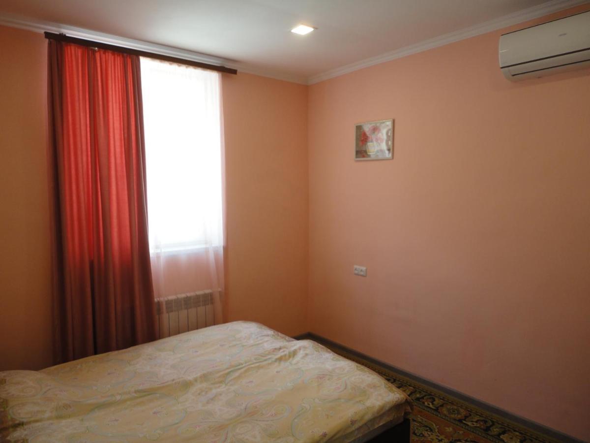 Like Home Guesthouse & Tours Jerevan Exteriér fotografie