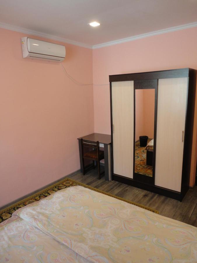 Like Home Guesthouse & Tours Jerevan Exteriér fotografie