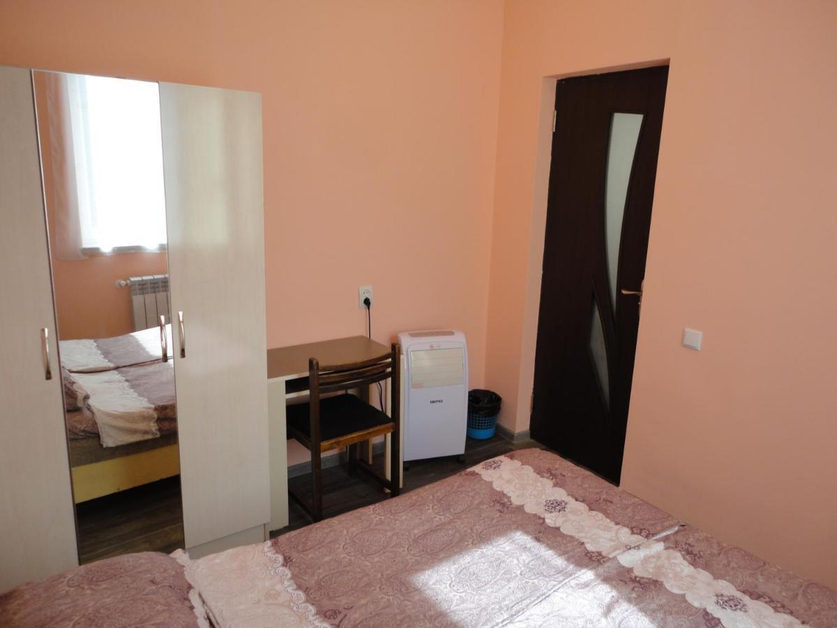 Like Home Guesthouse & Tours Jerevan Exteriér fotografie