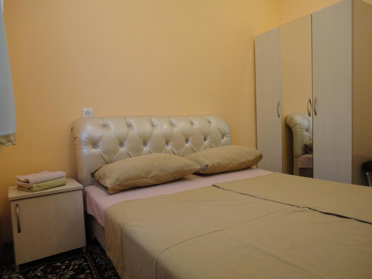 Like Home Guesthouse & Tours Jerevan Exteriér fotografie