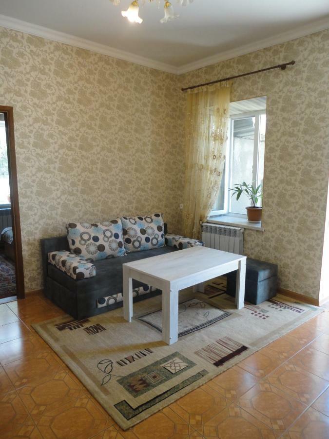 Like Home Guesthouse & Tours Jerevan Exteriér fotografie